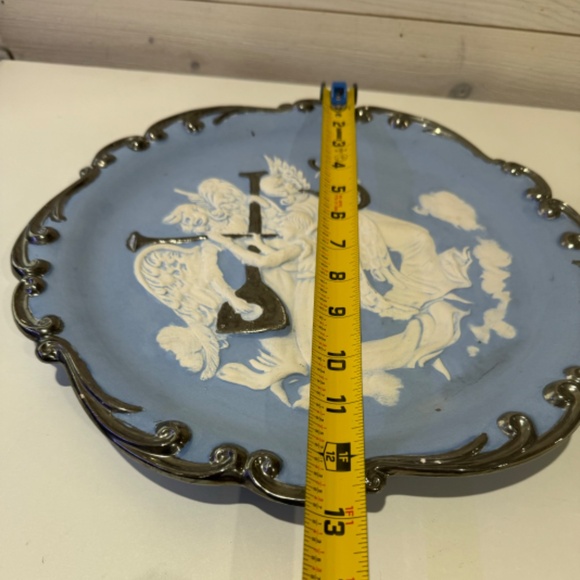 Vintage Handmade Ceramic Wedgwood Angels Plaque Signed - Picture 7 of 9